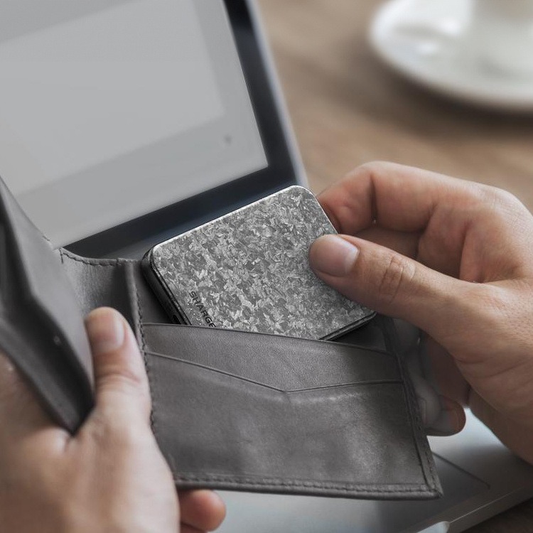 Powerbank med trådløs opladning